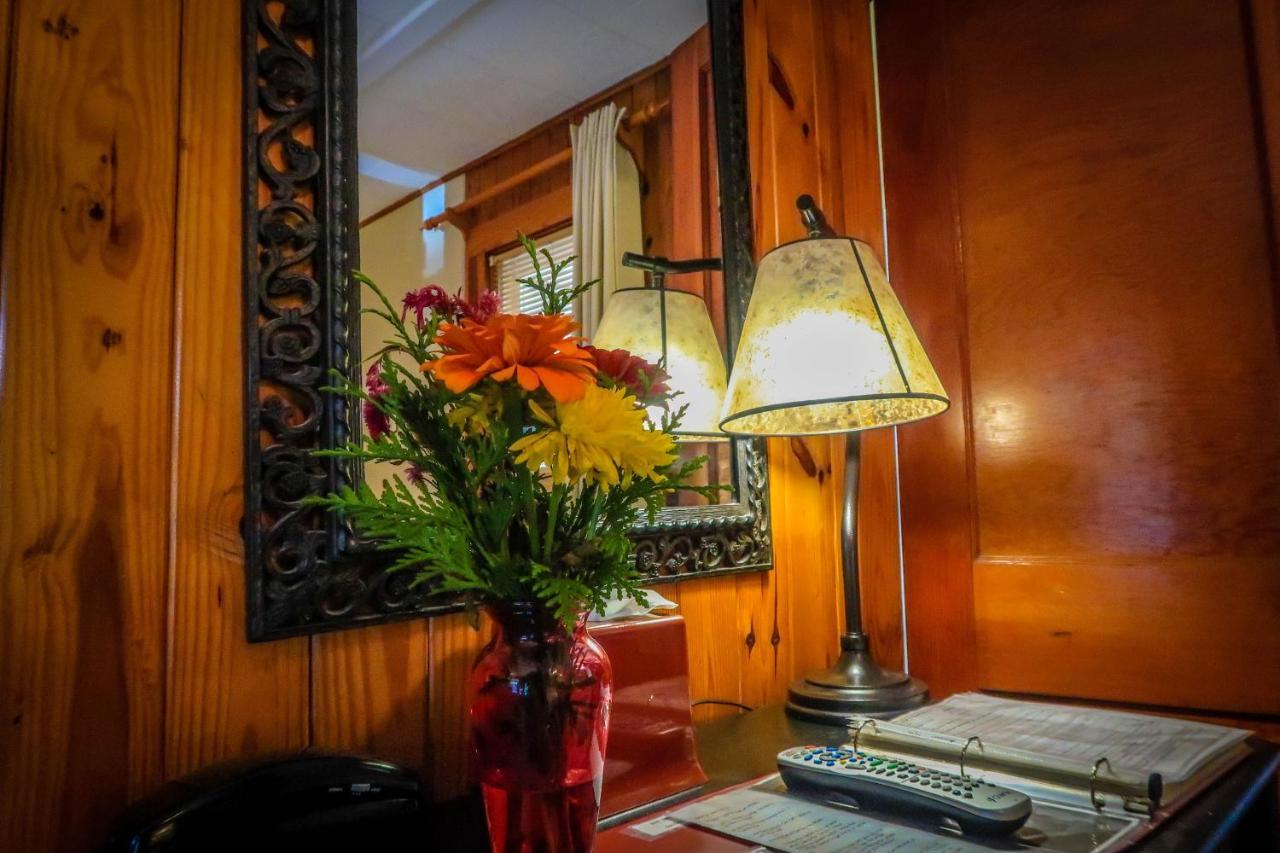 Mountainaire Inn&Log Cabins Blowing Rock Extérieur photo
