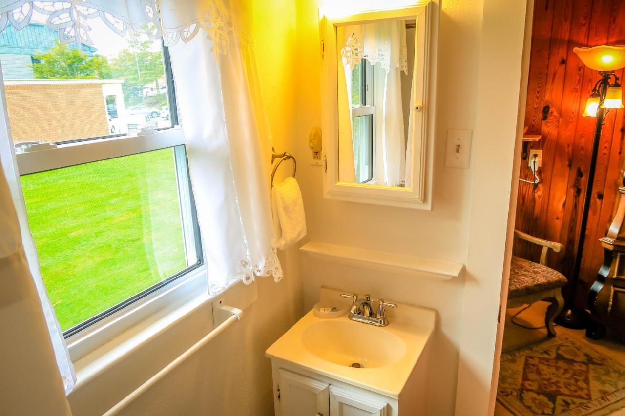 Mountainaire Inn&Log Cabins Blowing Rock Extérieur photo