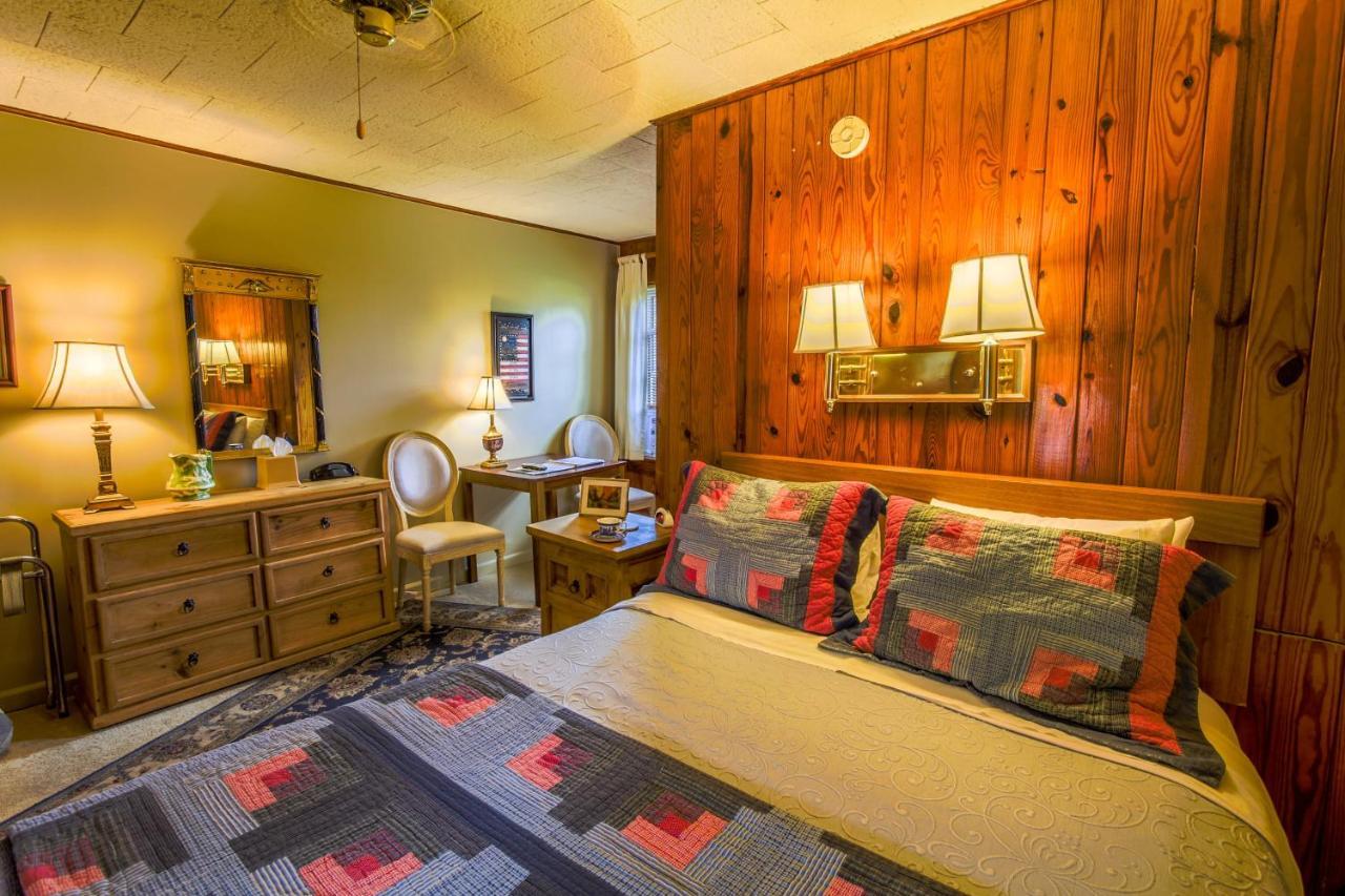 Mountainaire Inn&Log Cabins Blowing Rock Extérieur photo