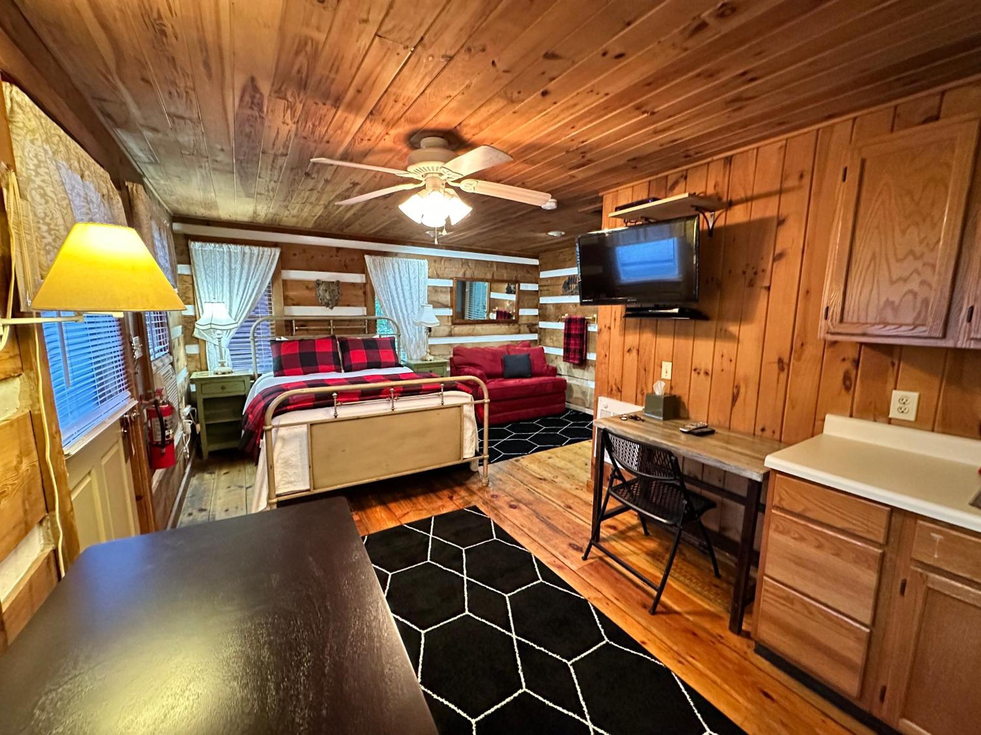Mountainaire Inn&Log Cabins Blowing Rock Extérieur photo